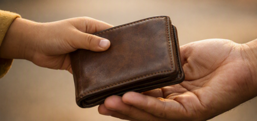 The Wallet That Changed a Destiny